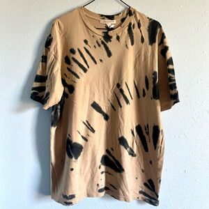 Tan and navy tie dye distressed t-shirt